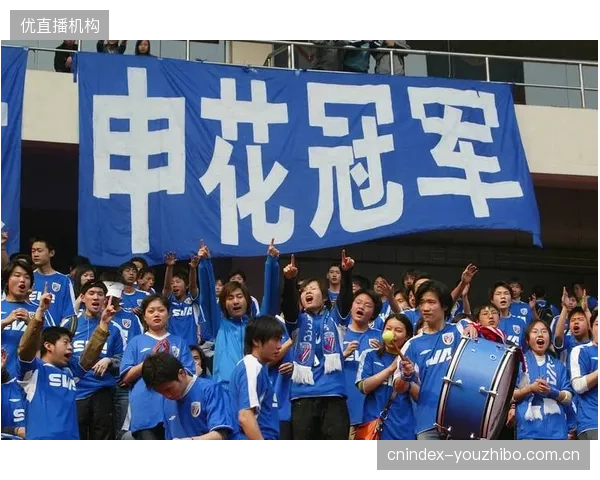上海申花以64分获得联赛亚军，其67粒进球数仅次于冠军上海海港。